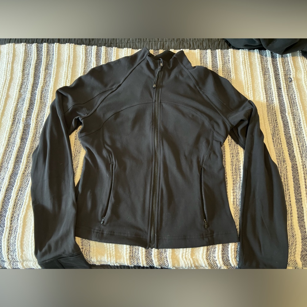 lululemon CROPPED Nulu Define jacket